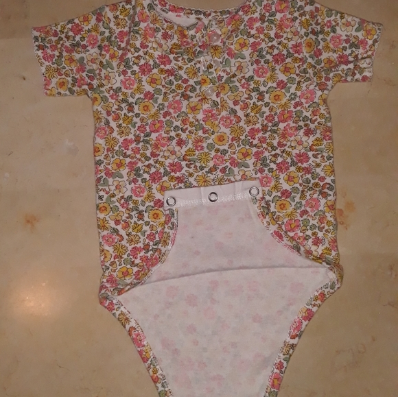 Genuine Kids Floral Jean Skirts w/Carter's Onesie - Picture 4 of 10